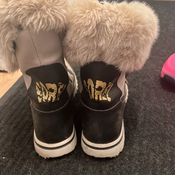 Sorel winter boots - Picture 2 of 4